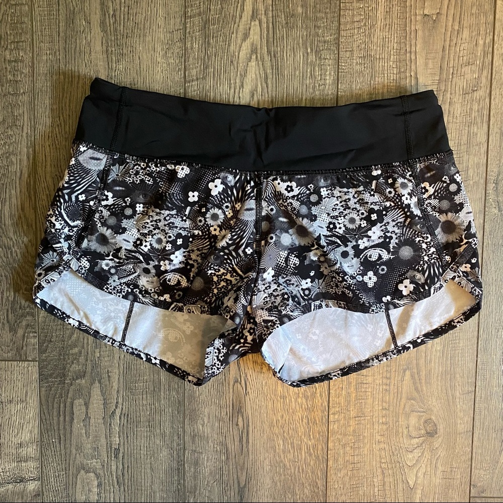 lululemon Seawheeze Speed Shorts • Size 4 • EUC